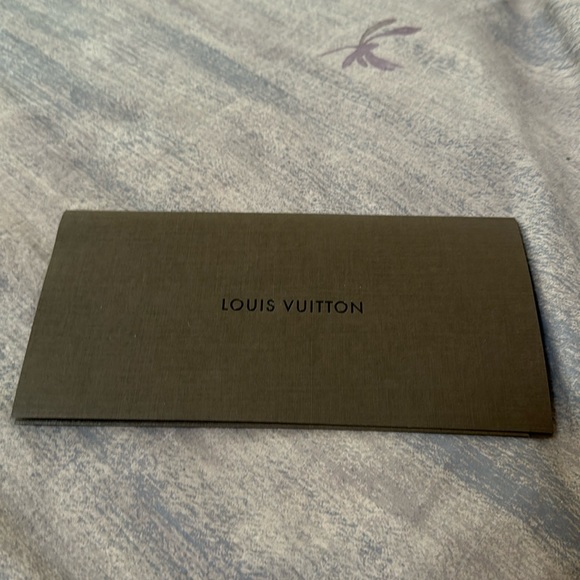 Louis Vuitton receipt folio. Excellent condition. Empty. Dark chocolate brown. - Picture 1 of 4